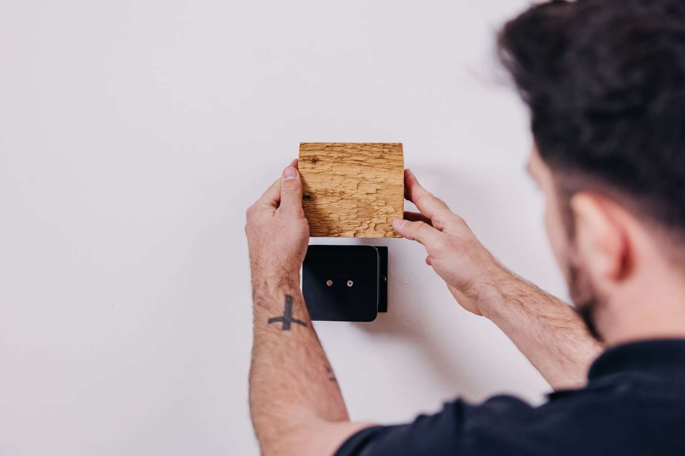 Up&Down Altholz Wandlampe Würfel